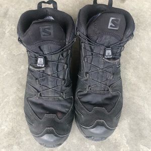 Salomon black XA Forces Mid Gore-Tex size 10.5 or 44 2/3.